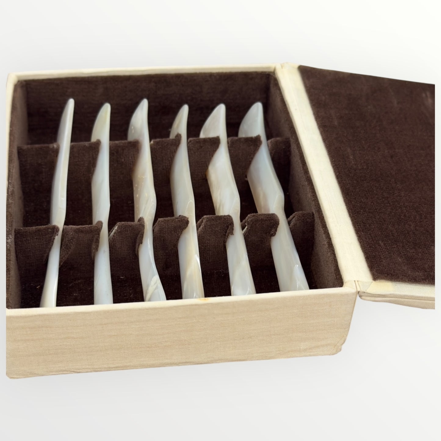 Vintage 1960s Mother-of-Pearl Caviar Knife Spreaders – Set of 6 in Original Box Made in Hong Kong