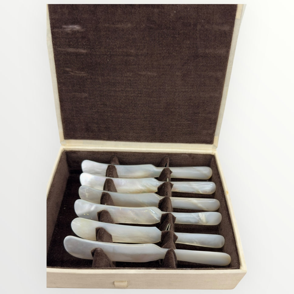 Vintage 1960s Mother-of-Pearl Caviar Knife Spreaders – Set of 6 in Original Box Made in Hong Kong